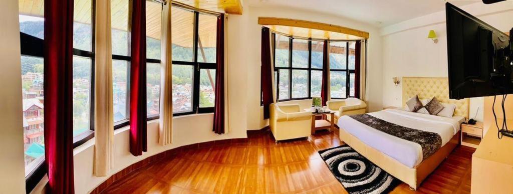 Sky Mountain View By Hadimba Palace - Hotel